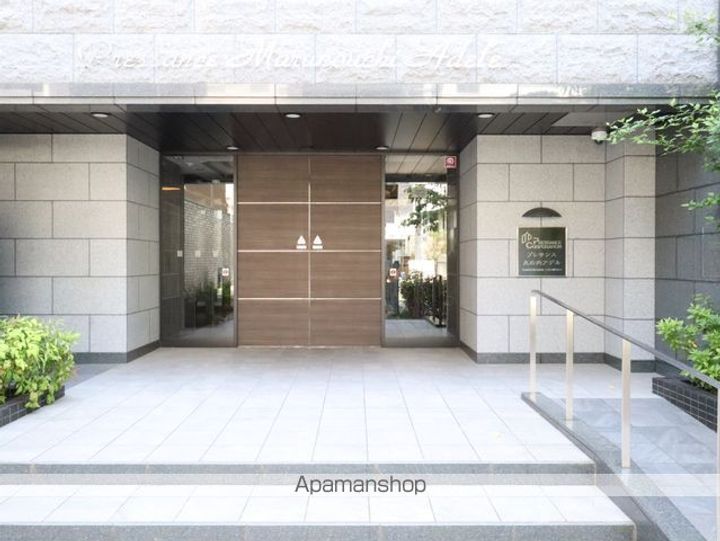 プレサンス丸の内アデルの外観