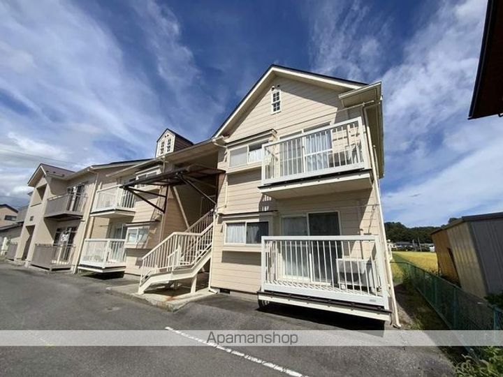 長野県伊那市日影の賃貸アパートの外観