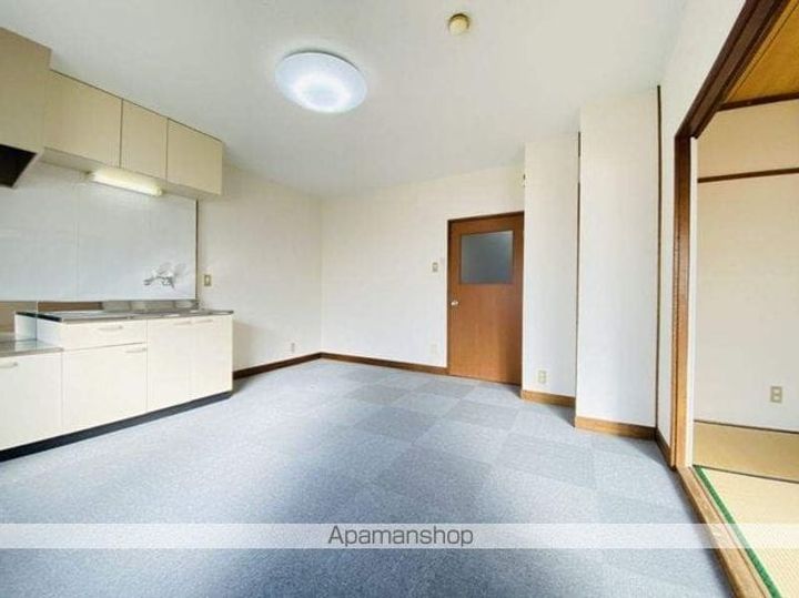 ハイデンス日吉Ⅰ307の居間