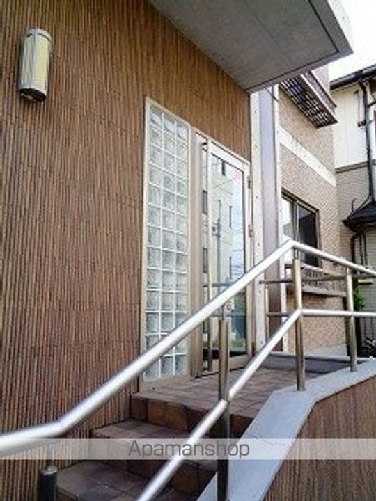 東京都世田谷区代沢4丁目の賃貸マンションの外観