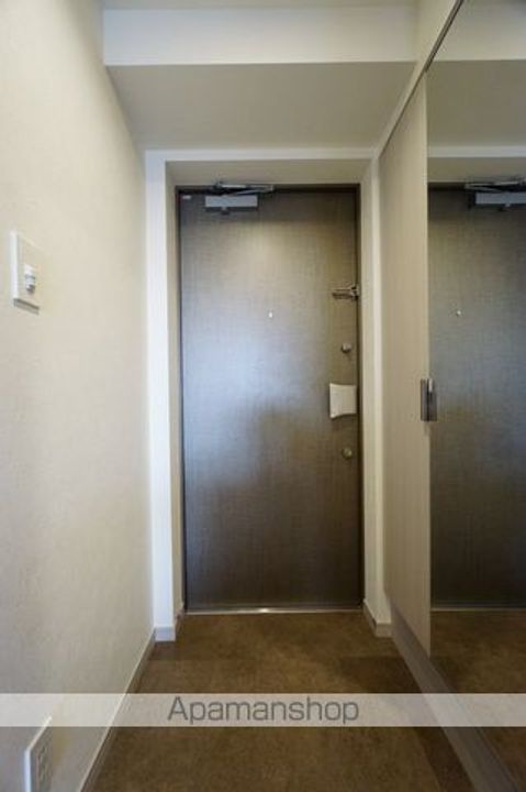 プレサンス桜山駅前アフォードの玄関