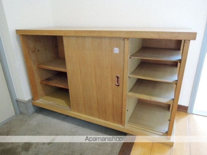 松崎コーポの玄関