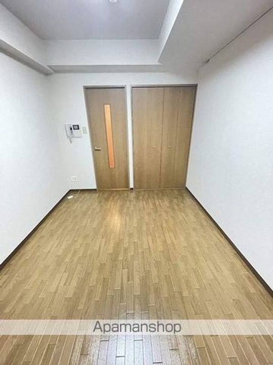 ドミール花小金井105号室の居間