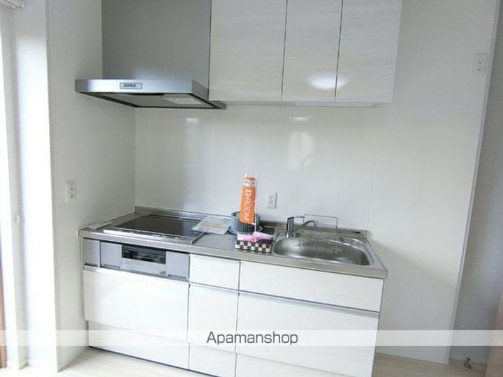 宮城県仙台市若林区木ノ下5丁目の賃貸アパートのキッチン
