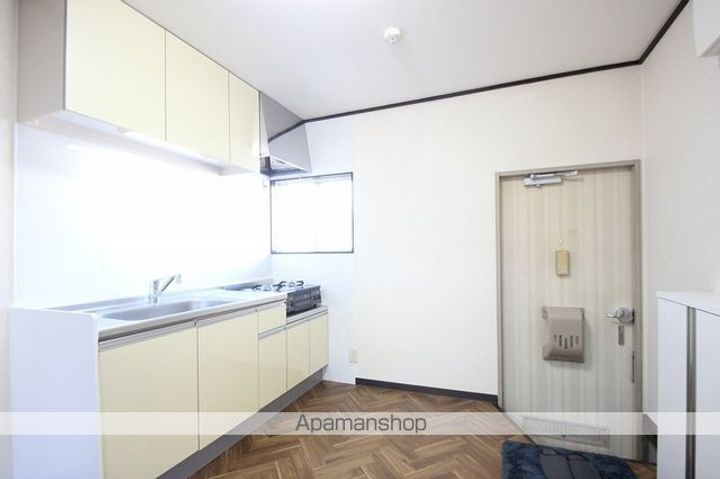 コーポ山田 A102の玄関