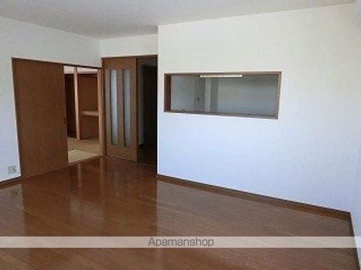 岩手県滝沢市大崎の賃貸アパートの内装