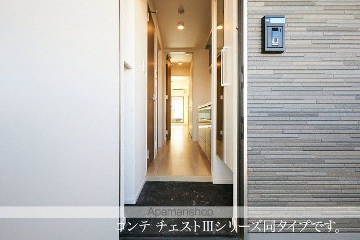 ヒカルサ 甲府住吉ノースの玄関