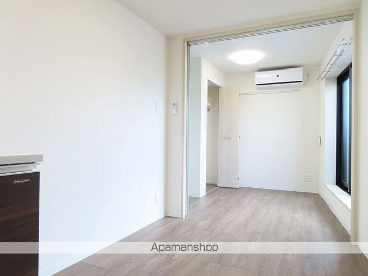 グローリオシェルト池袋本町の居間