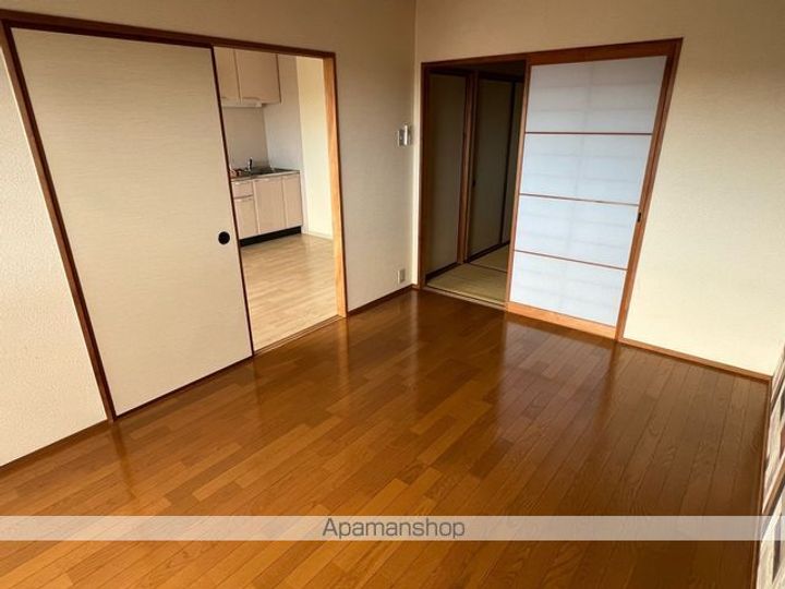 ファミール徳常163の内装