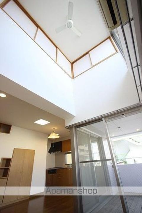 香川県高松市春日町の賃貸マンションの内装