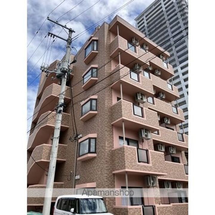 COMFORT  PLACEの外観