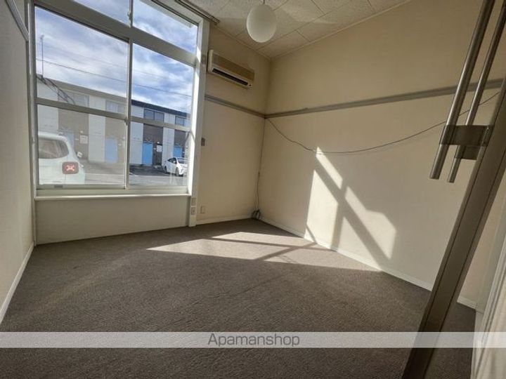 ソレーユ104の居間