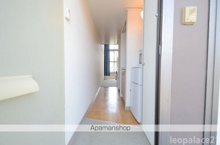 レオパレス空港南の玄関