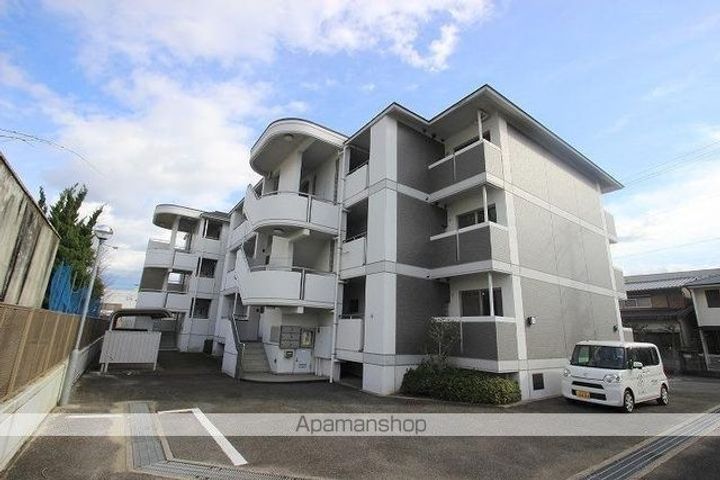 香川県高松市屋島西町の賃貸マンションの外観