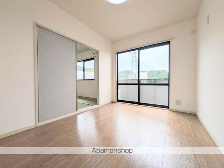 ジュネス栄幸の内装