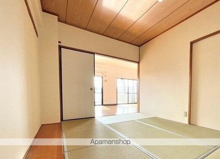 香川県高松市東山崎町の賃貸マンションの内装