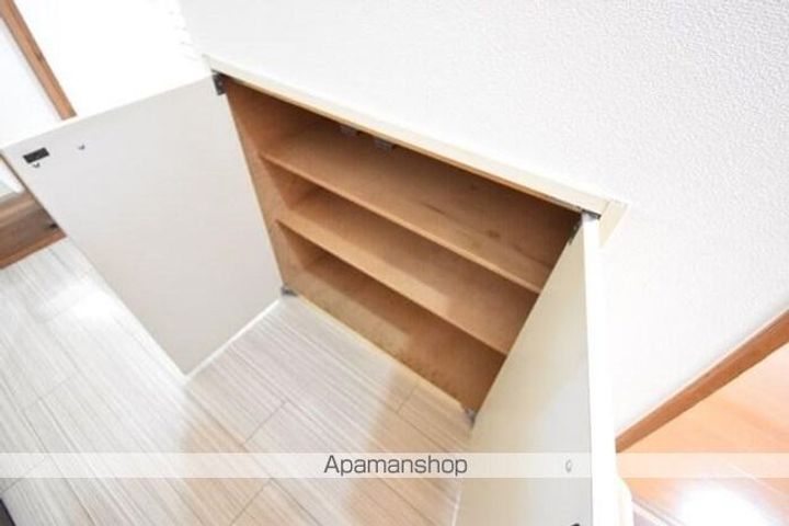 香川県高松市成合町の賃貸アパートの内装
