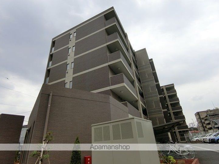 東京都国分寺市本多2丁目の賃貸マンションの外観