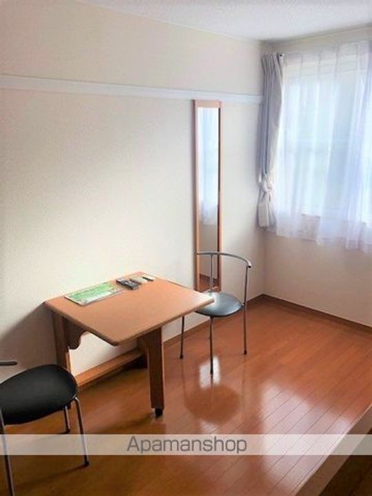 レオパレスオアシスⅡの居間