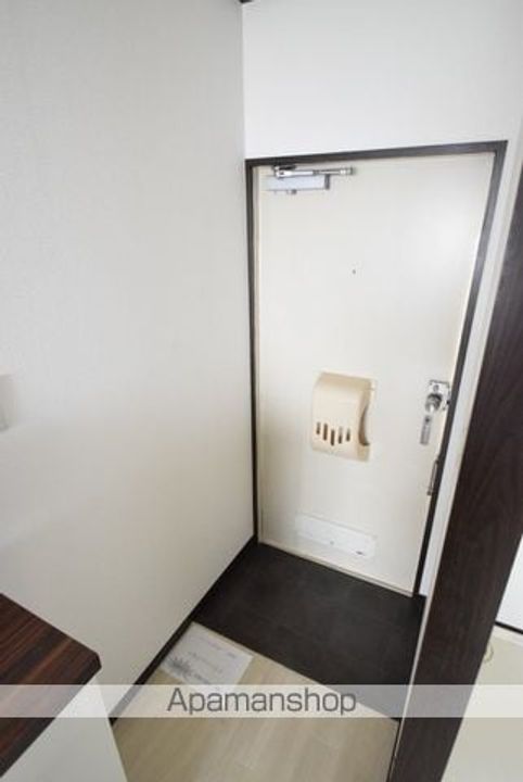 沼影熊木ハイツの玄関