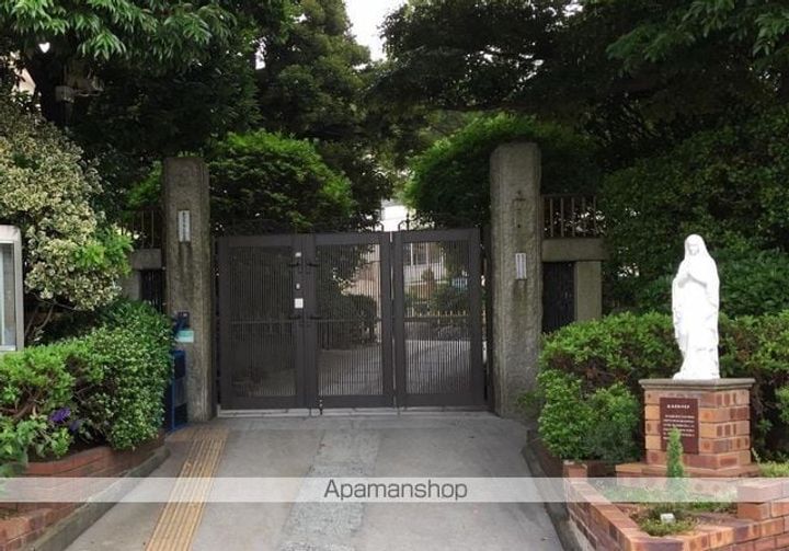 レオパレスイーストヒルズの周辺