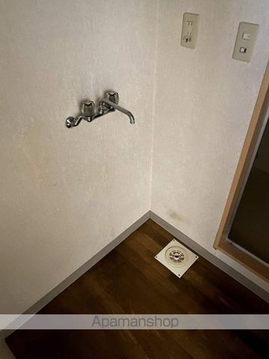 ロイヤルコーポ三笠の内装