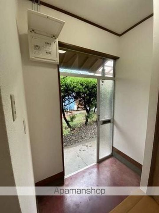 静岡県静岡市葵区古庄5丁目(一戸建)の賃貸物件戸建ての玄関