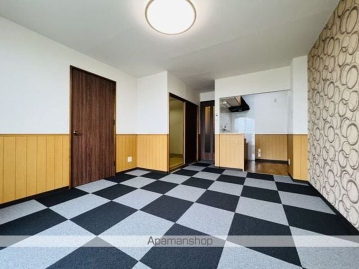 ファンデーションⅡ505の内装