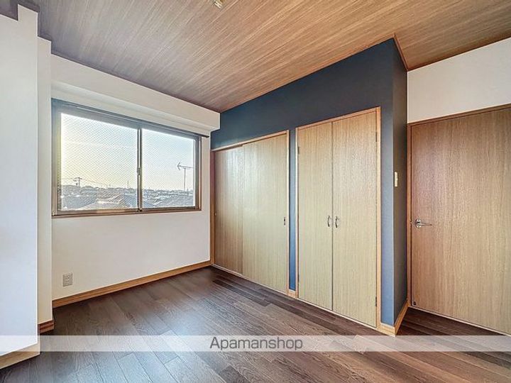 愛知県半田市雁宿町3丁目の賃貸マンション302の内装