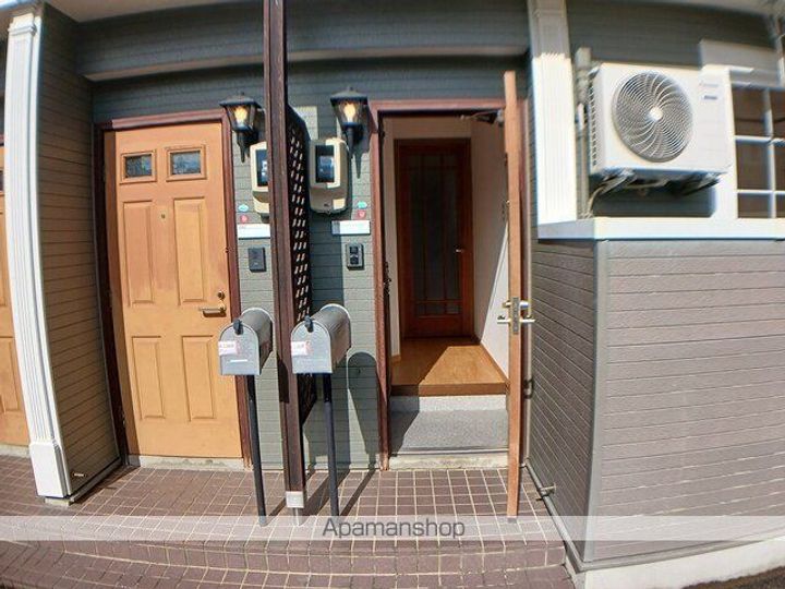 クレストール名取ケ丘の玄関