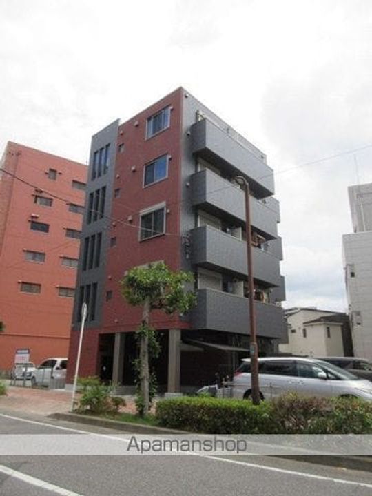 ディアマンテス新宿303号室の外観