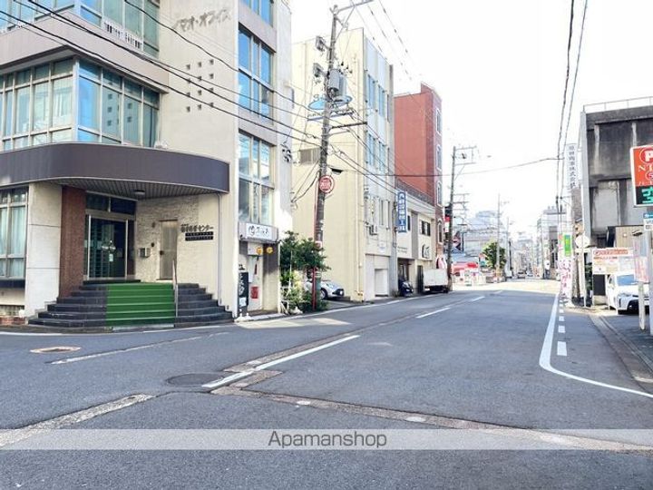 オーシャン8401の周辺