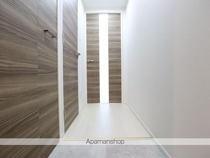 愛知県名古屋市昭和区御器所3丁目の賃貸マンションの玄関