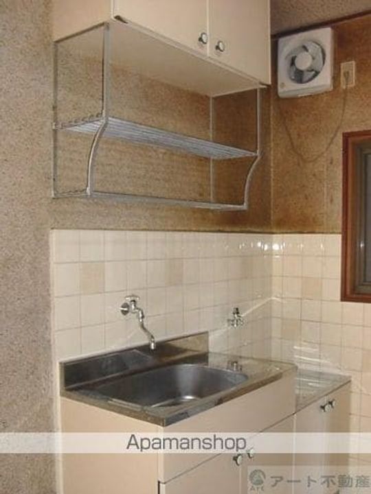 コーポ万亀 B棟のキッチン