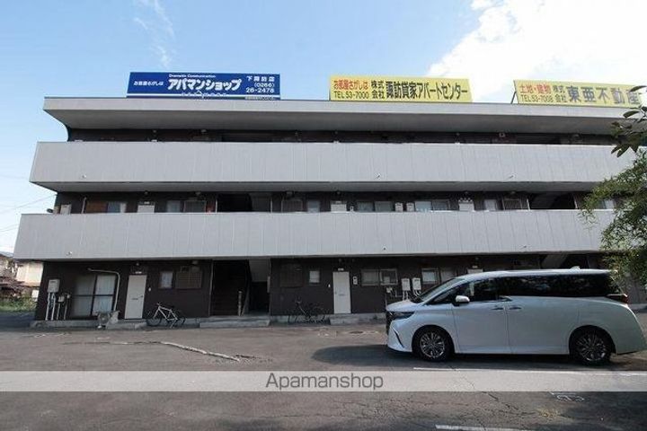 ハイツタカノ1号棟の外観