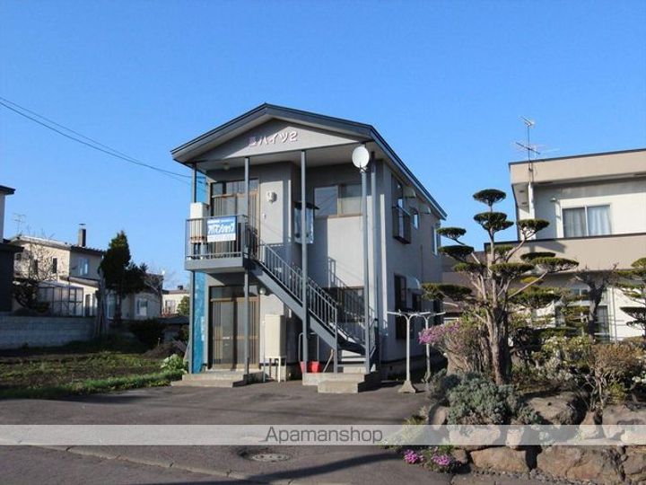 北海道網走市駒場南3丁目の賃貸アパートの外観