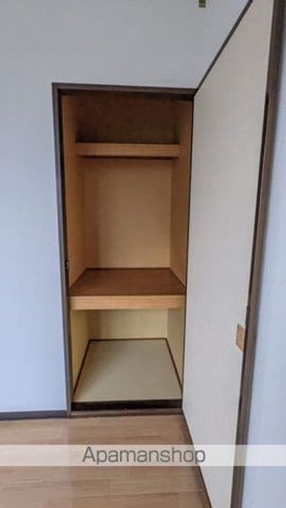 メンバーズタウン末広A101の内装