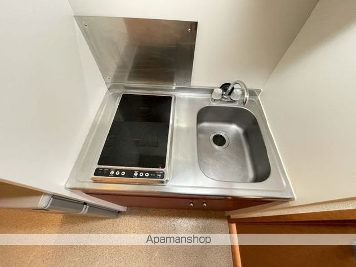 レオパレスエミール美原台B館206のキッチン