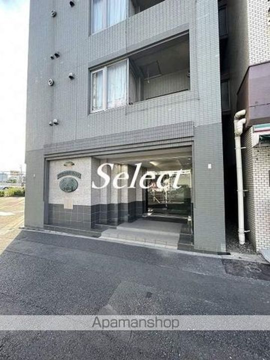 グリフィン横浜・ウェスタの外観