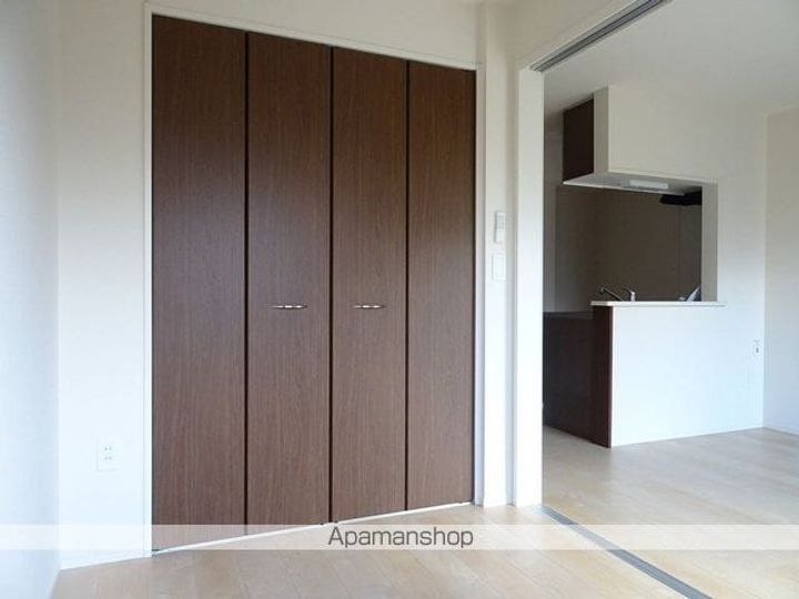 宮城県仙台市宮城野区東仙台4丁目の賃貸アパートの内装