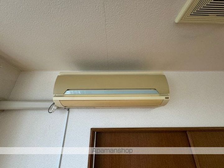 5条レジデンスB202の内装