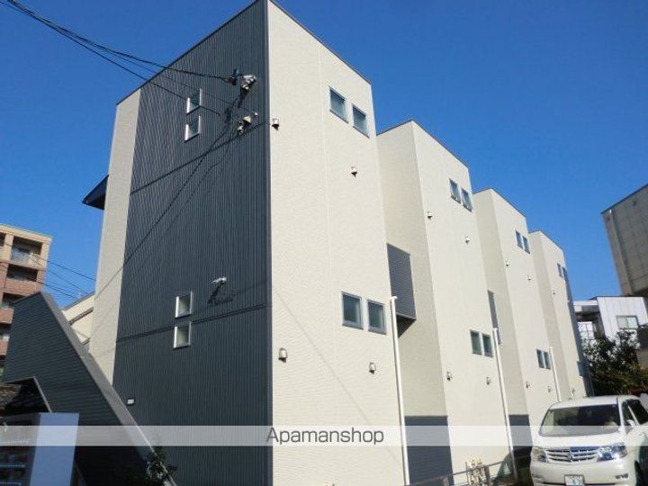 愛知県名古屋市北区大曽根4丁目の賃貸アパートの外観