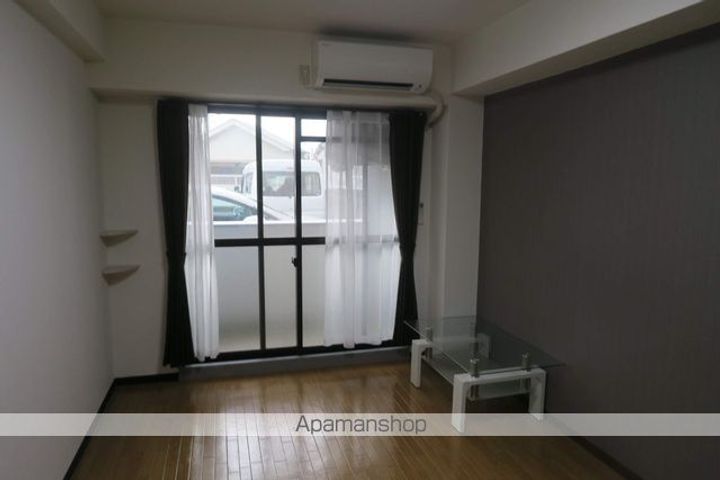 上田マンション202の内装