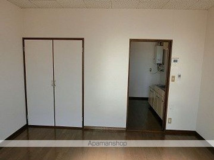 センチュリーハウスB202の内装