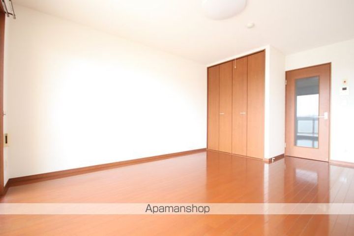 旭ヶ丘TNCの居間