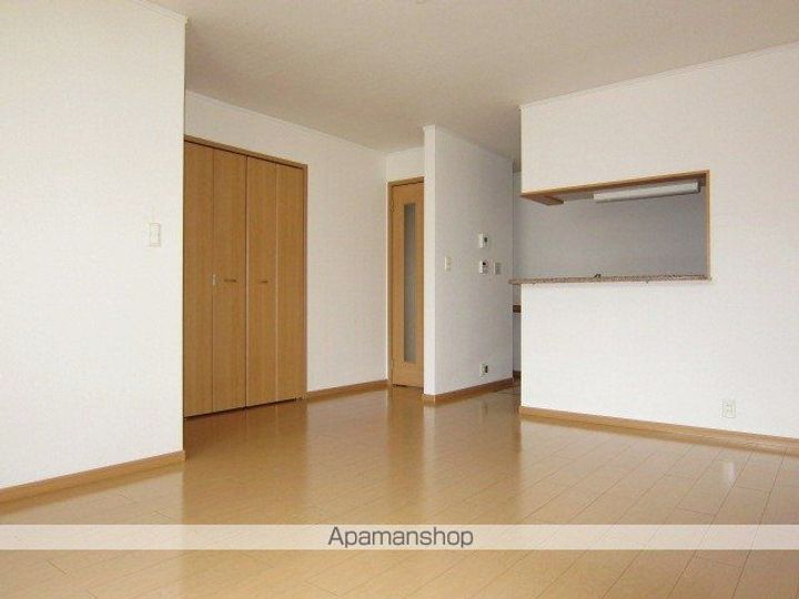 メルティー・アイⅡ B103の居間