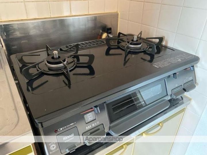 香川県木田郡三木町大字池戸の賃貸マンションの内装