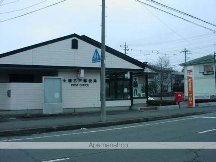 カーサ・ベルデの周辺