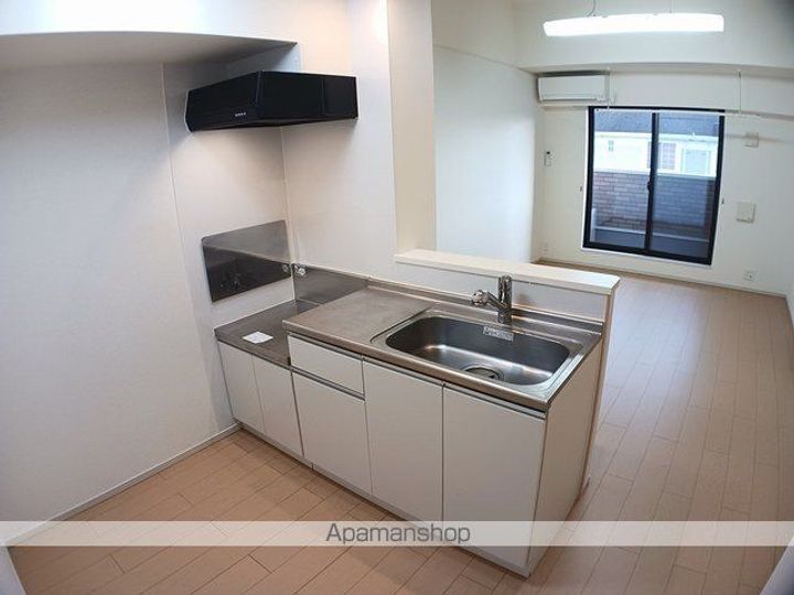 イースト・シップ五番館のキッチン