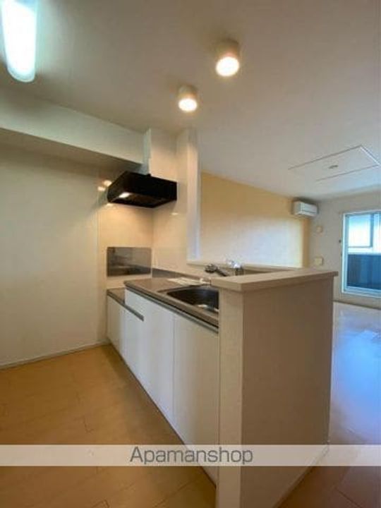 香川県高松市春日町の賃貸アパートのキッチン
